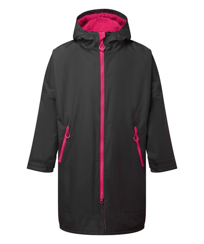 TriDri All-seasons waterproof changing robe Dryrobe